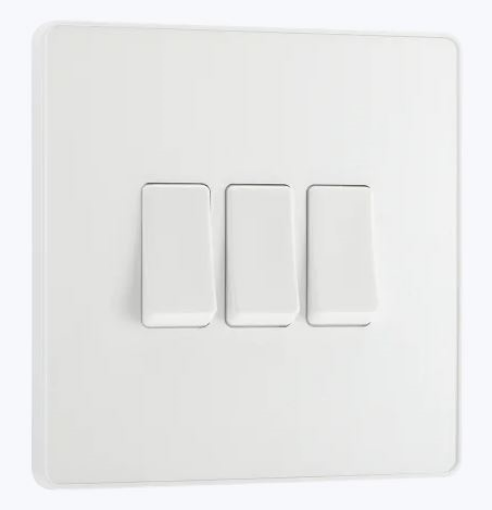 Picture of BG Evolve 20A 16AX 3G 2 Way Light Switch Pearlescent White