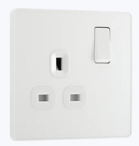 Picture of BG Evolve 13A 1 Gang Switched Socket Pearlescent White