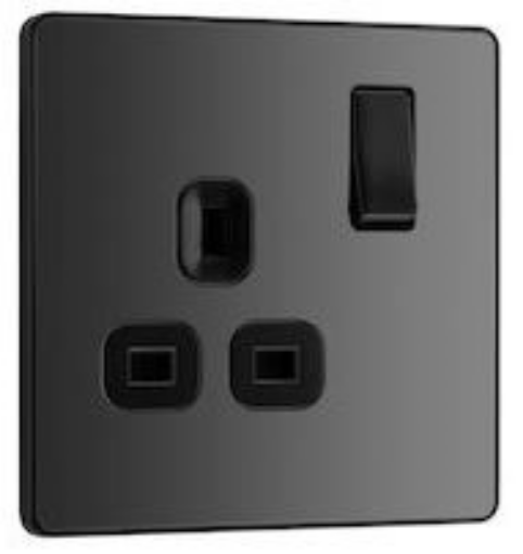Picture of BG Evolve 13A 1 Gang Switched Socket Black Chrome